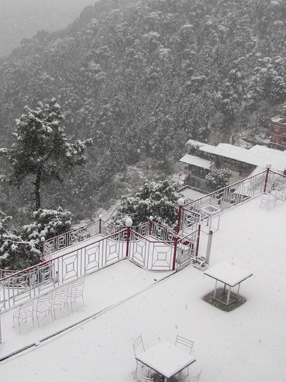 Hotel Deodar Villa Dharamshala Dış mekan fotoğraf